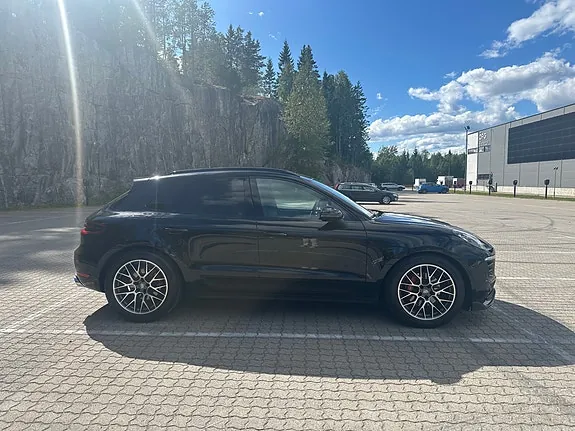 Porsche Macan 4 2017 photo 4