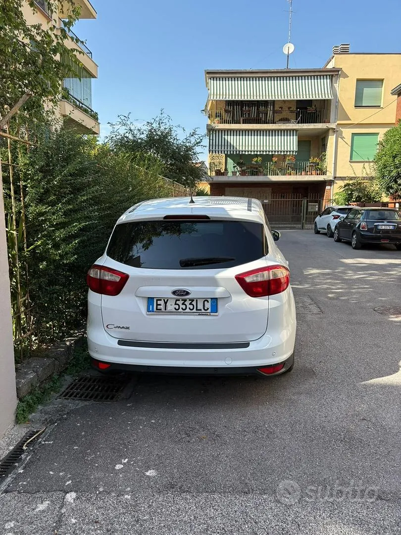 Ford C-Max 2015 photo 3