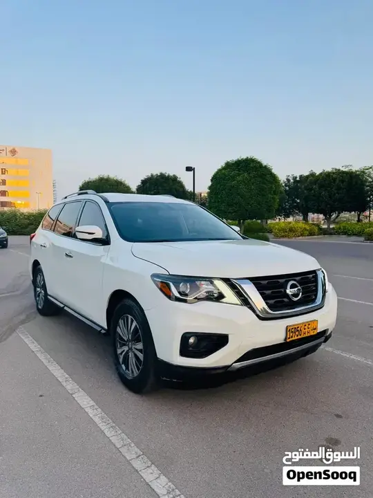 Nissan Pathfinder 2019 photo 2