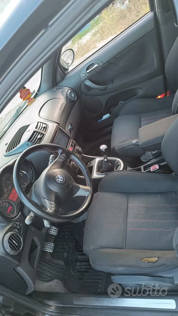 Alfa Romeo 147 2007 photo 4