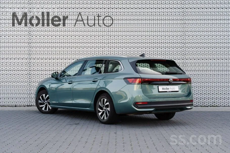 Volkswagen Passat Variant 2024 photo 3