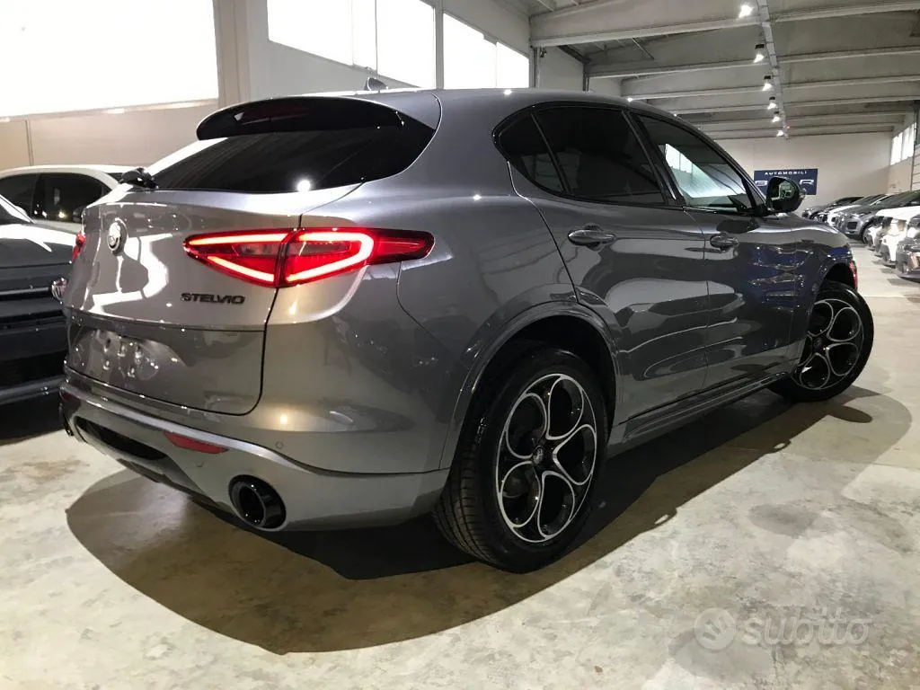 Alfa Romeo Stelvio 2021 photo 4