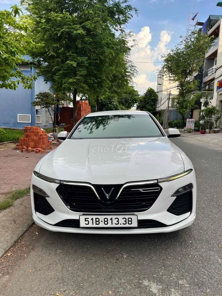 Vinfast Lux A 2021 photo 2