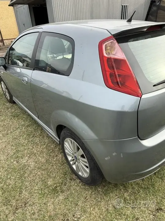 Fiat Grande Punto 2006 photo 5
