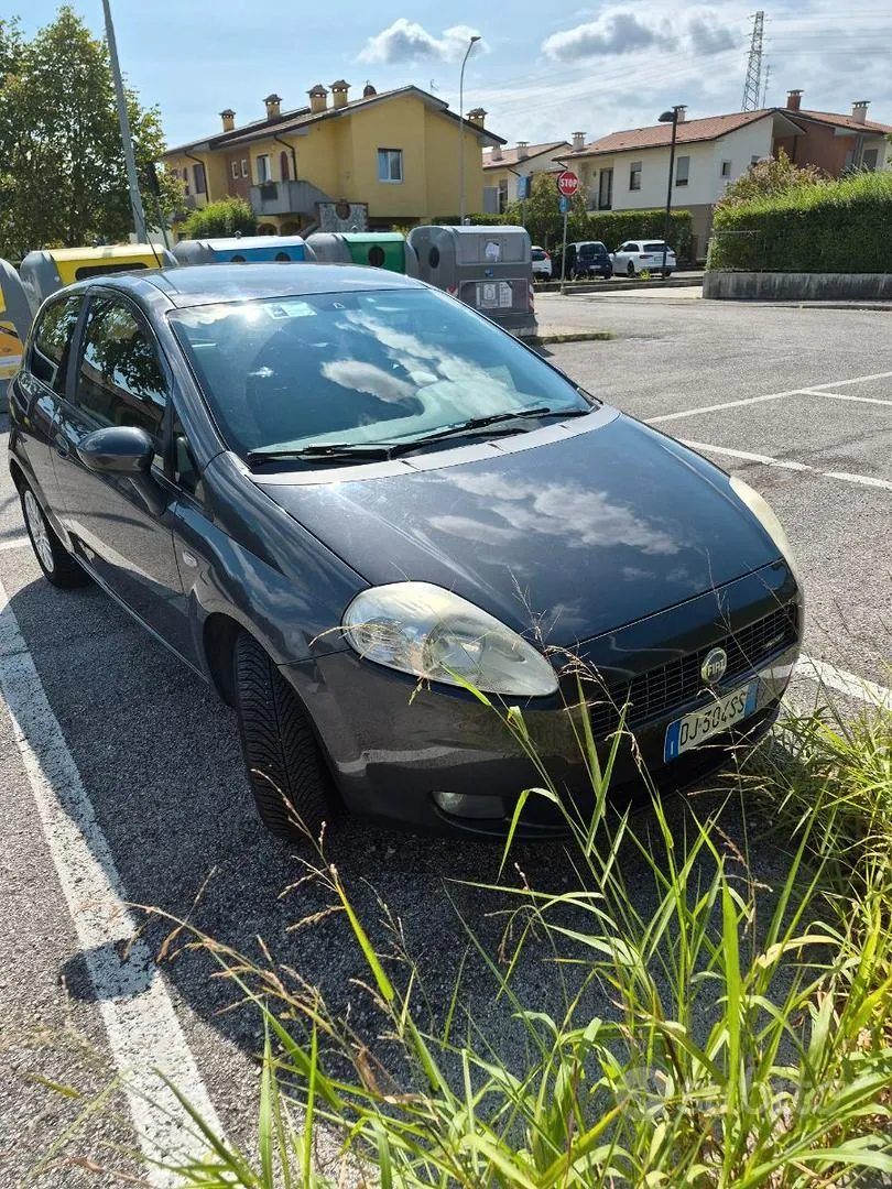 Fiat Punto 2007 photo 2