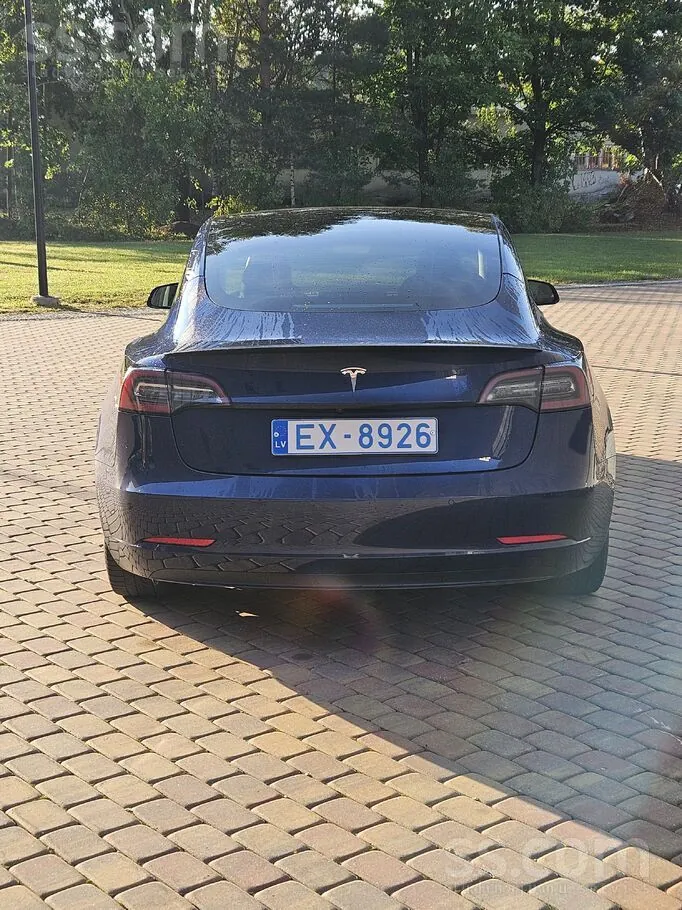 Tesla Model 3 2021 photo 4