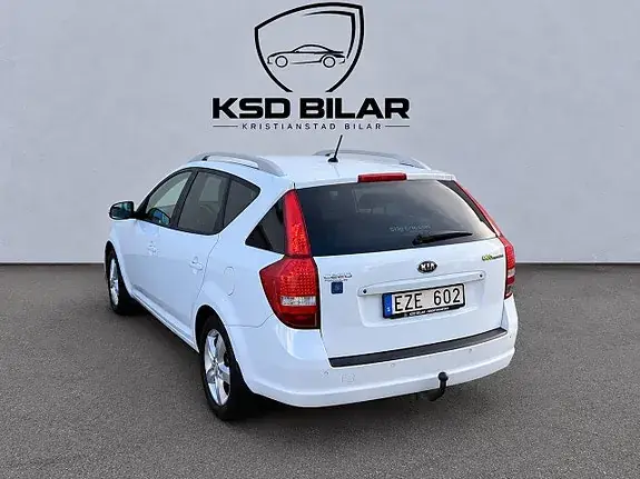 Kia Ceed 2012 photo 4