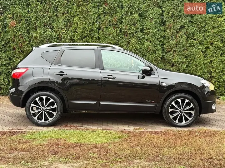 Nissan Qashqai 2013 photo 3