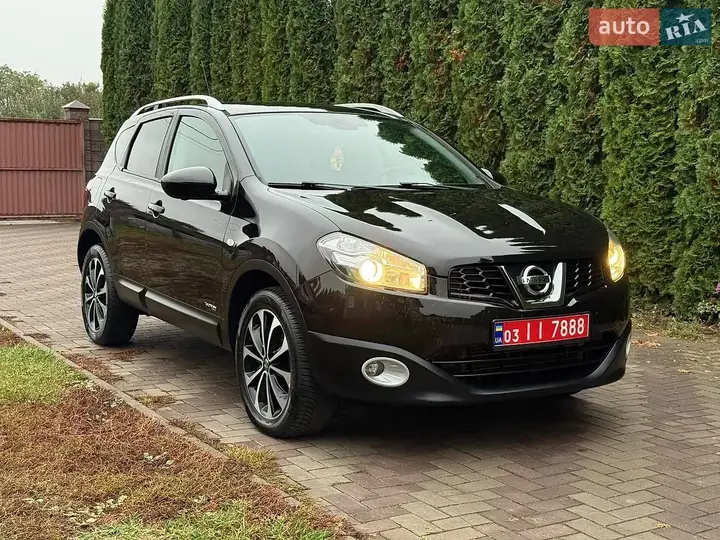Nissan Qashqai 2013 photo 2