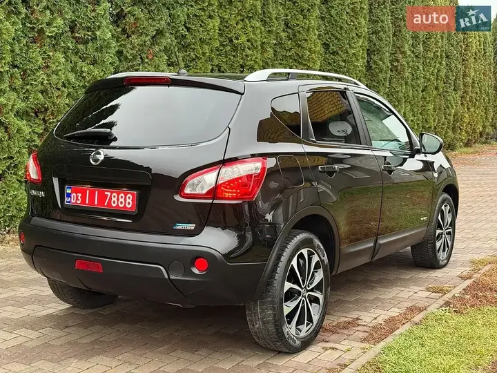 Nissan Qashqai 2013 photo 4