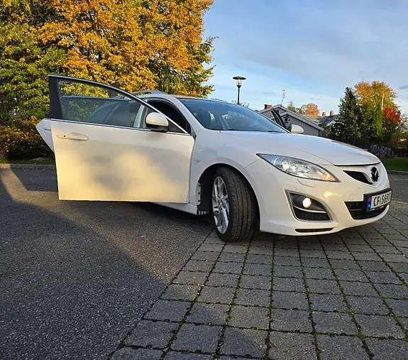 Mazda 6 2010 photo 3