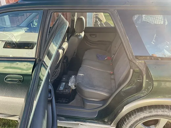 Subaru Outback 1999 photo 5