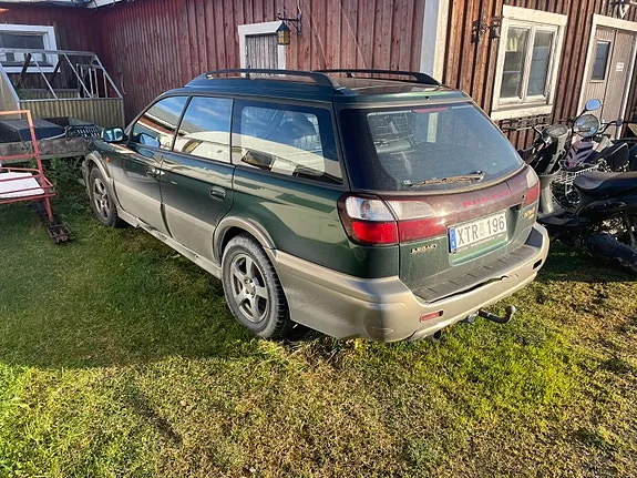 Subaru Outback 1999 photo 4