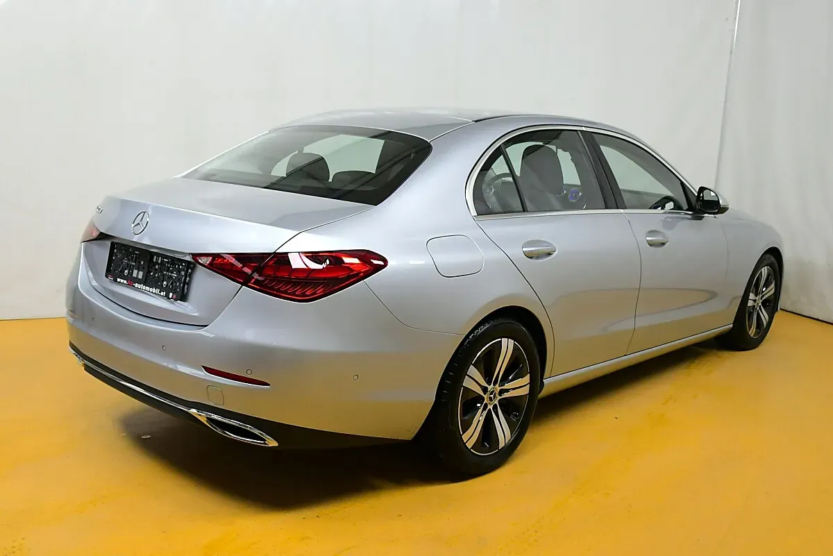 Mercedes-Benz C-Class 2022 photo 3