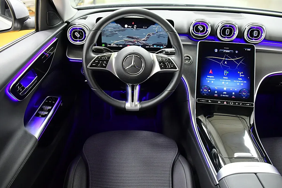 Mercedes-Benz C-Class 2022 photo 2