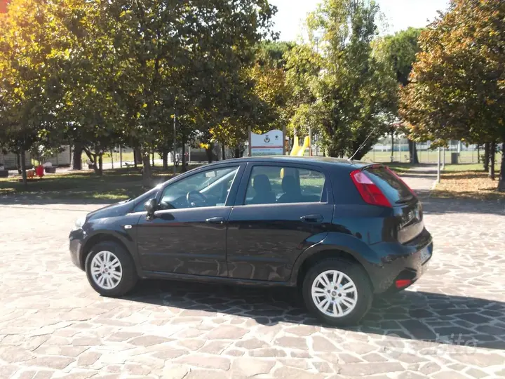 Fiat Punto 2016 photo 3