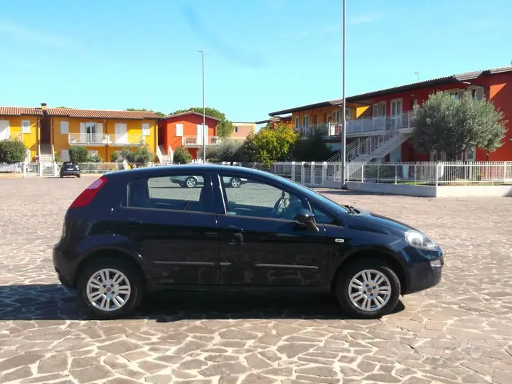 Fiat Punto 2016 photo 5