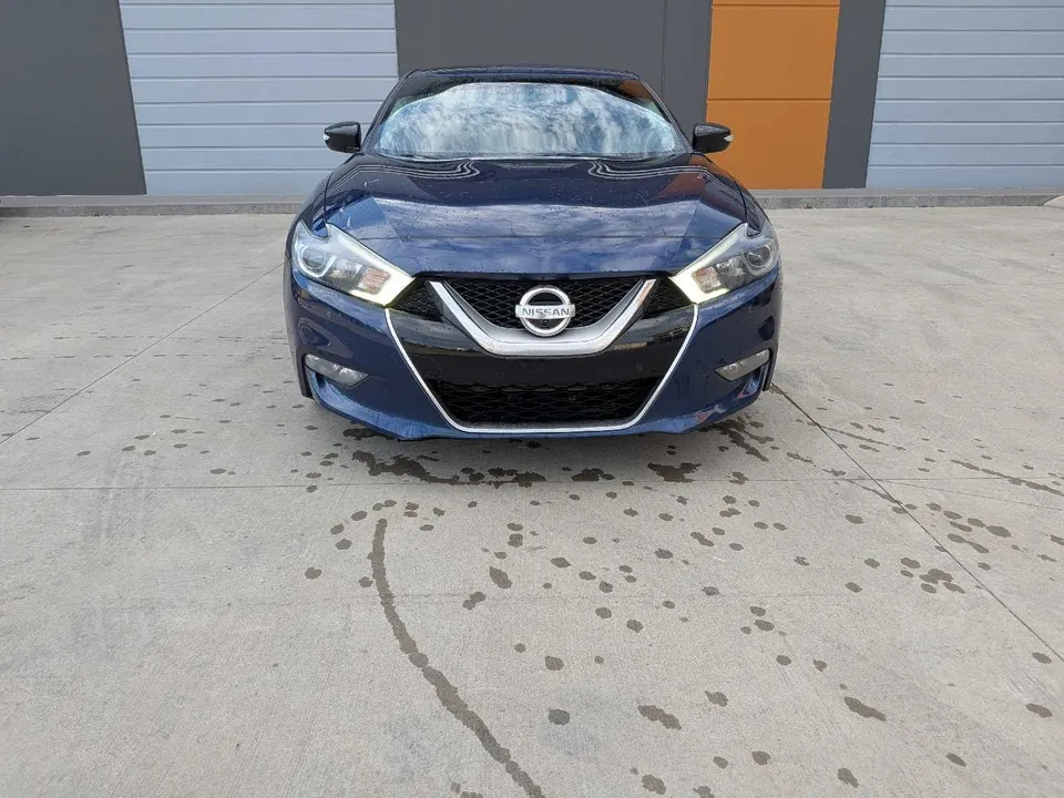 Nissan Maxima