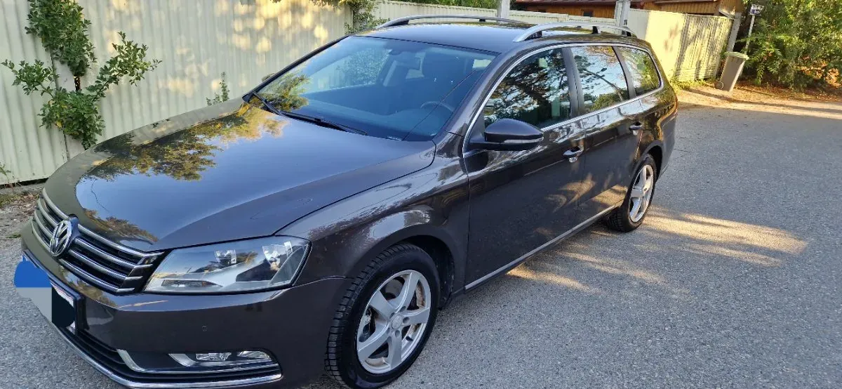 Volkswagen Passat 2012 photo 3