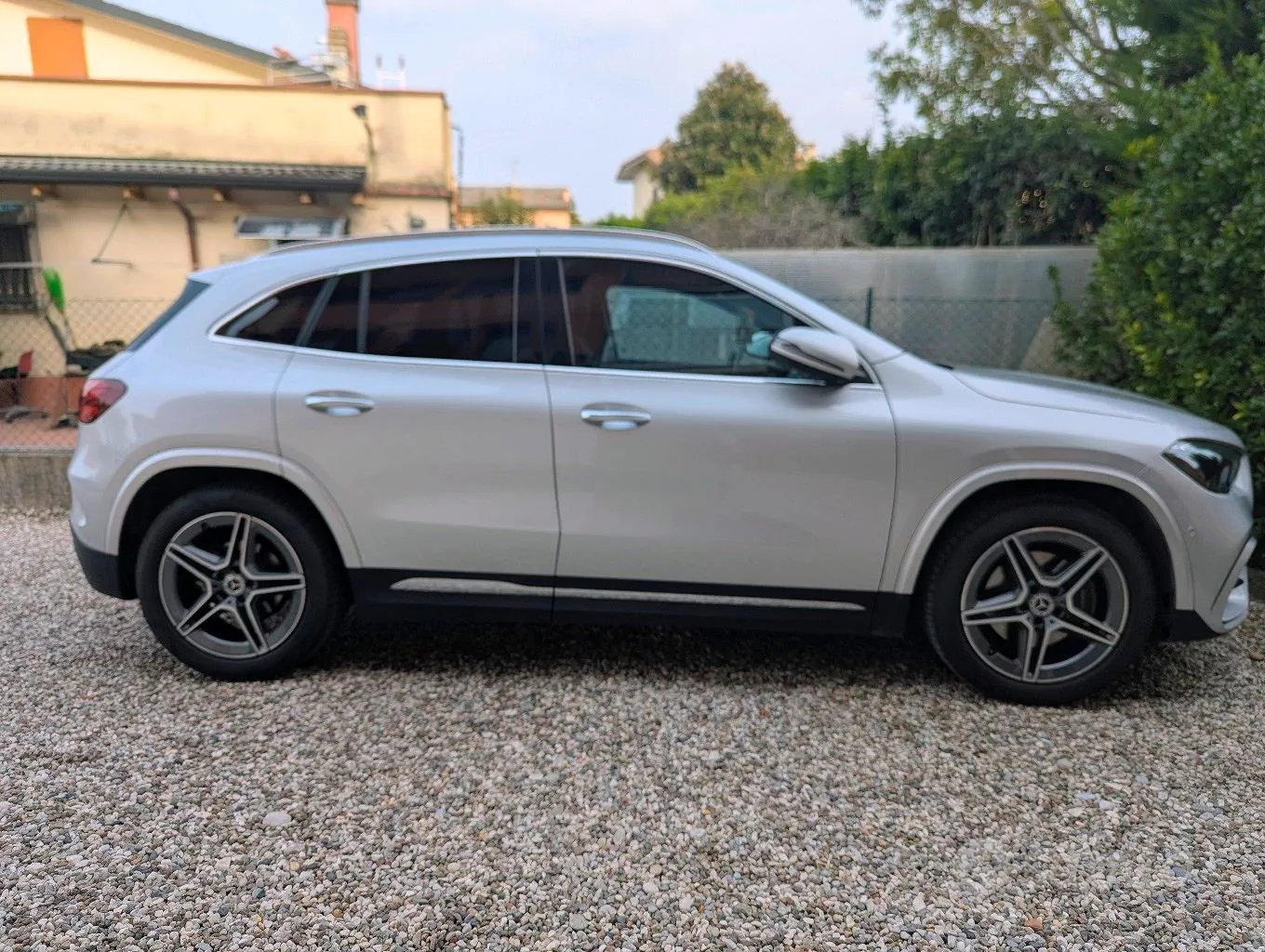 Mercedes-Benz Gla 2024 photo 3
