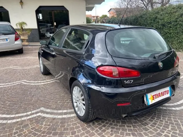 Alfa Romeo 147 2007 photo 2