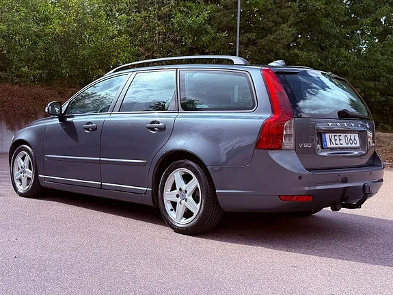 Volvo V50 2010 photo 3