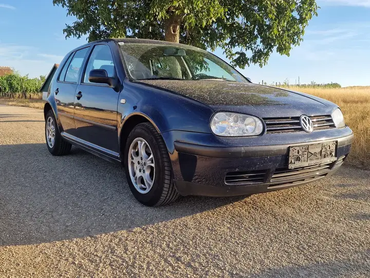 Volkswagen Golf 1999 photo 2
