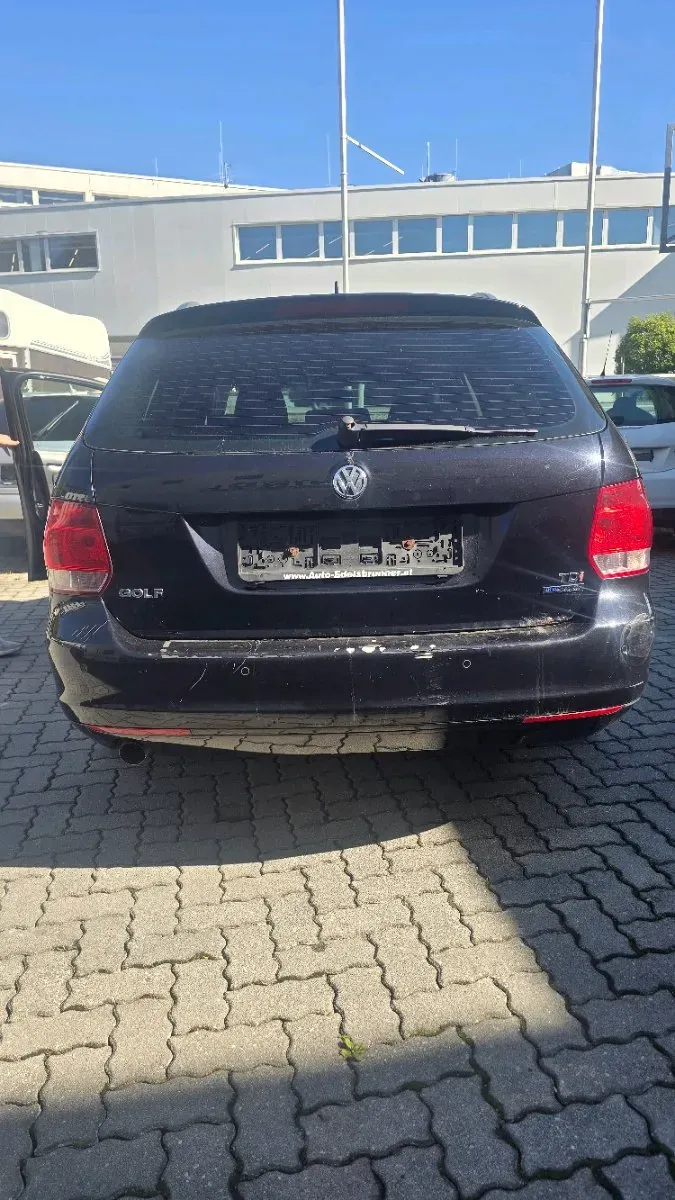 Volkswagen Golf 2012 photo 3