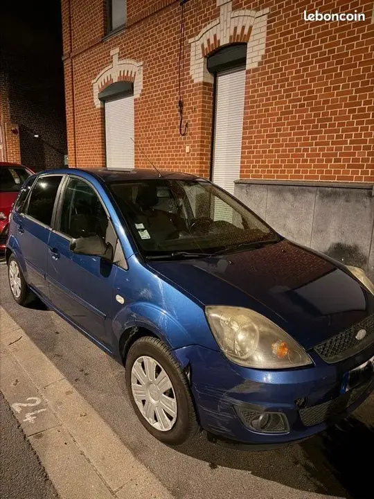 Ford Fiesta 2008 photo 2