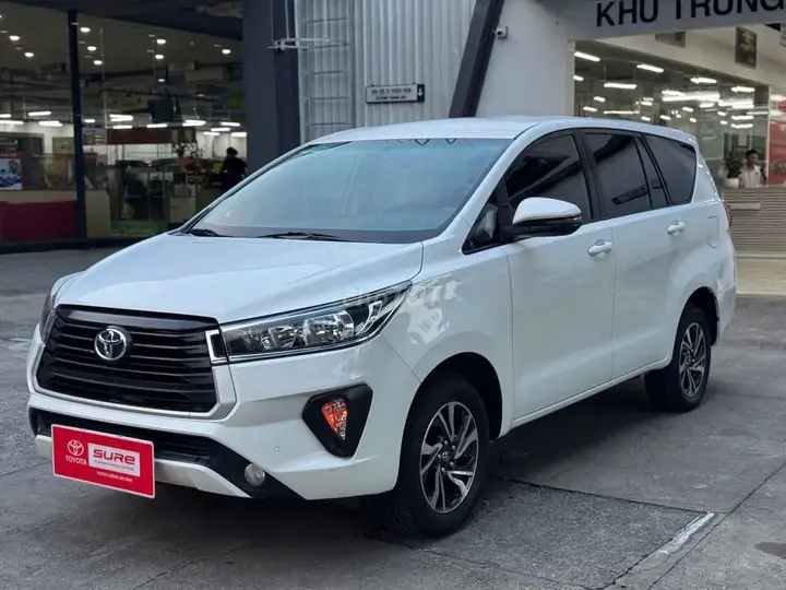 Toyota Innova 2023 photo 3