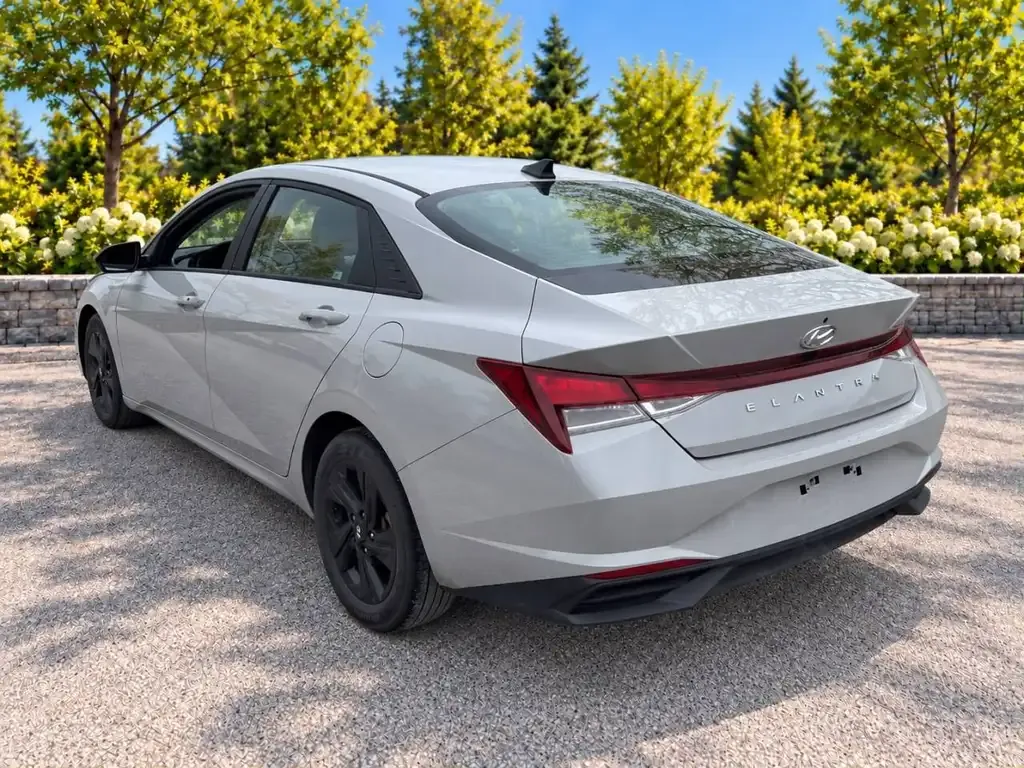 Hyundai Elantra 2022 photo 5