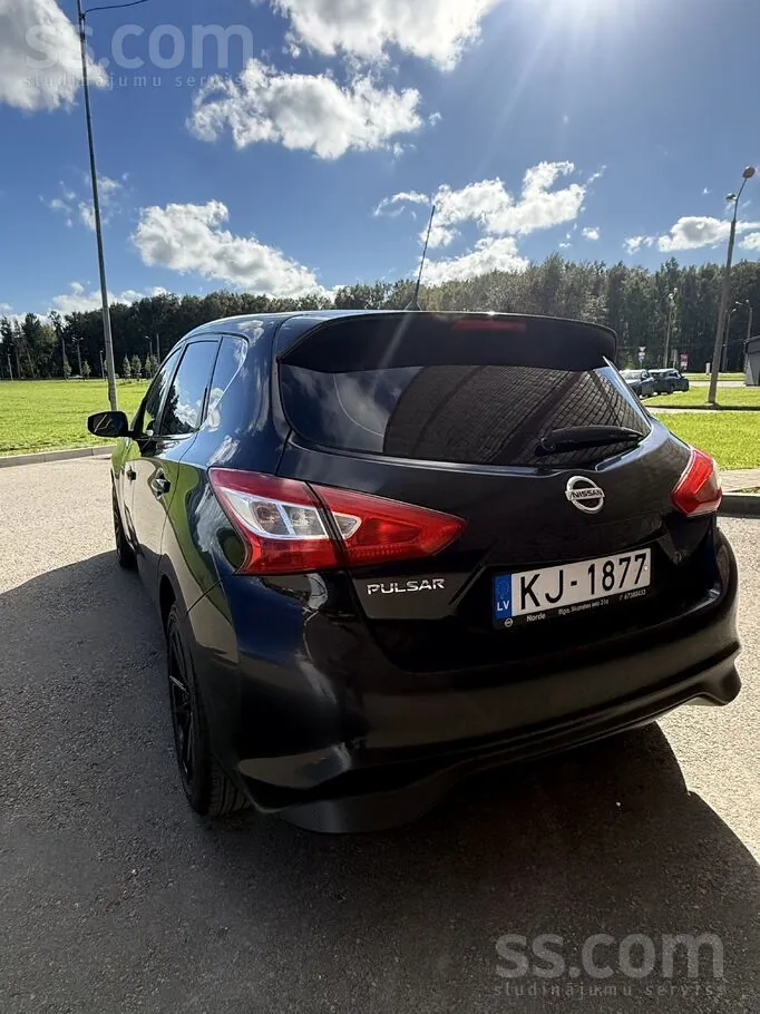 Nissan Pulsar 2016 photo 2