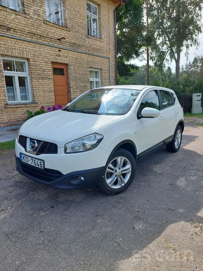 Nissan Qashqai 2014 photo 2