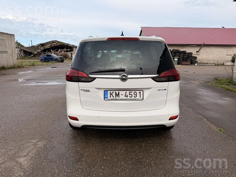 Opel Zafira 2012 photo 4