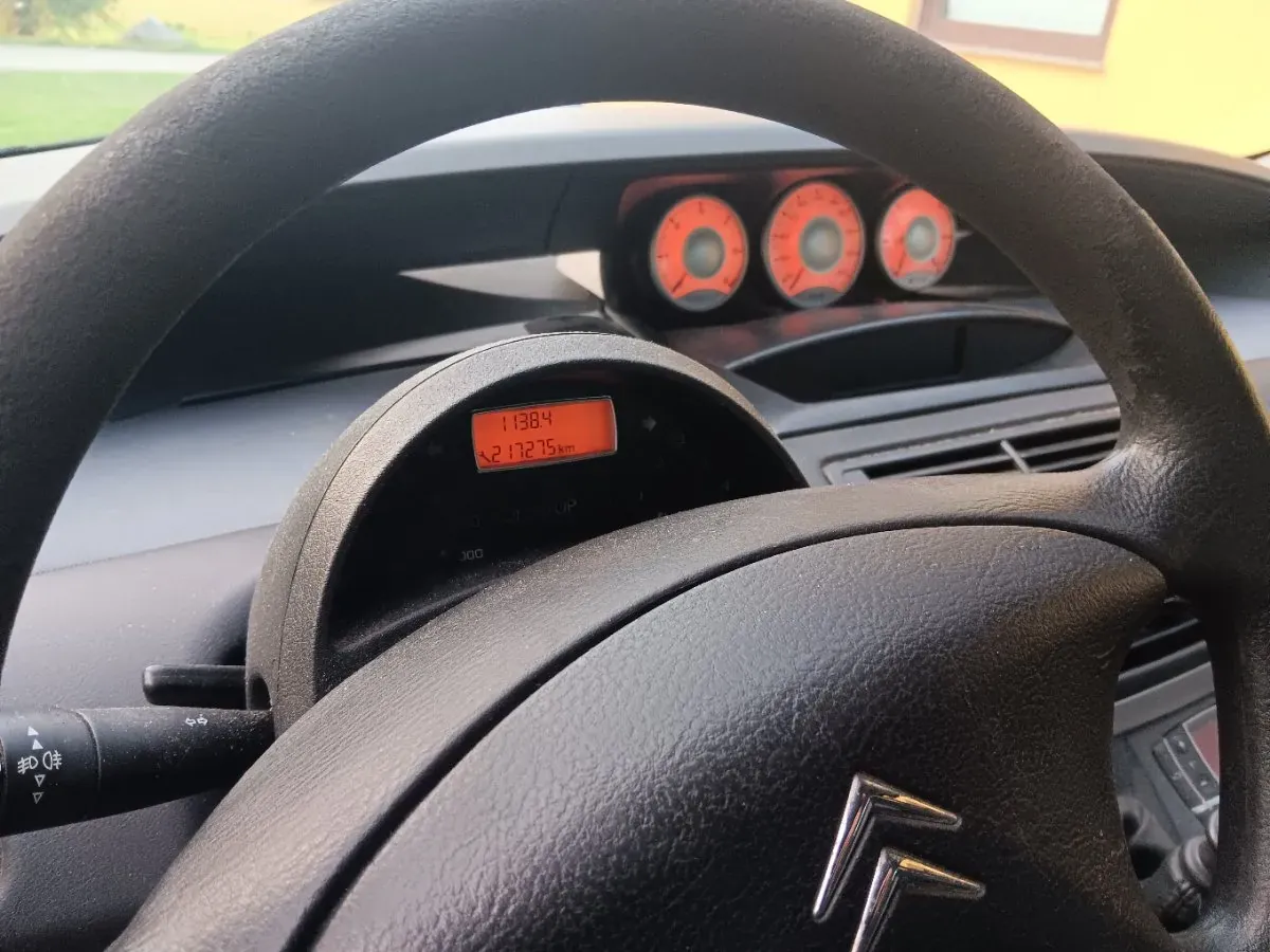 Citroen C8