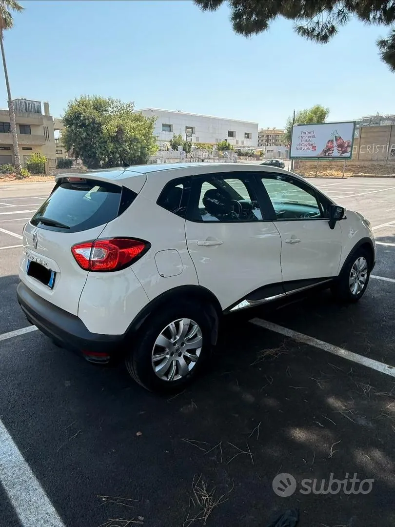 Renault Captur 2014 photo 2