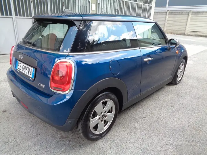 Mini One 2015 photo 4