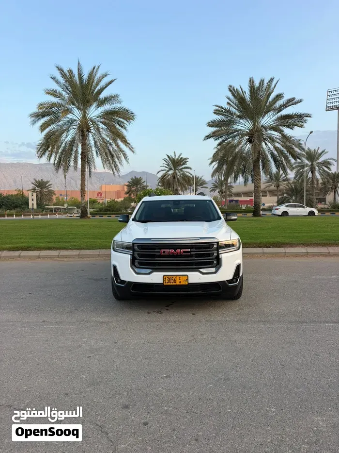 GMC Acadia 2022 photo 2