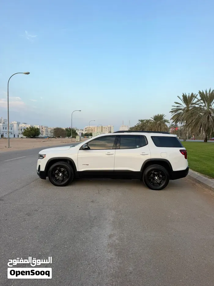 GMC Acadia 2022 photo 4