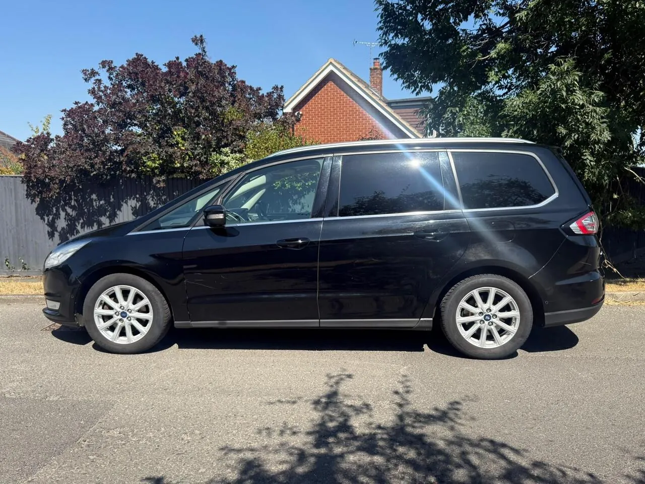 Ford Galaxy 2017 photo 5