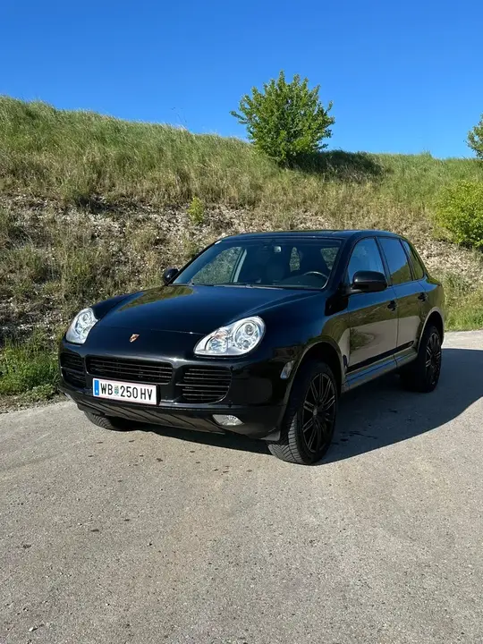Porsche Cayenne 2005 photo 2