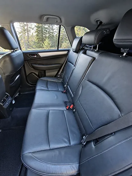 Subaru Outback 2015 photo 2
