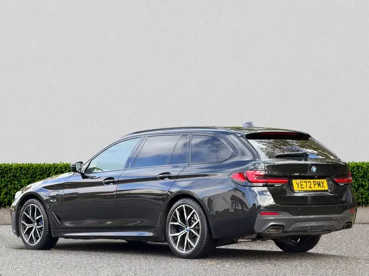 BMW 5 Series 2022 photo 5