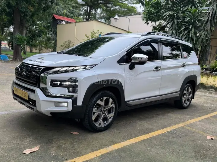 Mitsubishi Xpander Cross 2024 photo 2