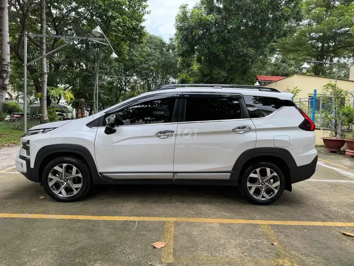 Mitsubishi Xpander Cross 2024 photo 3