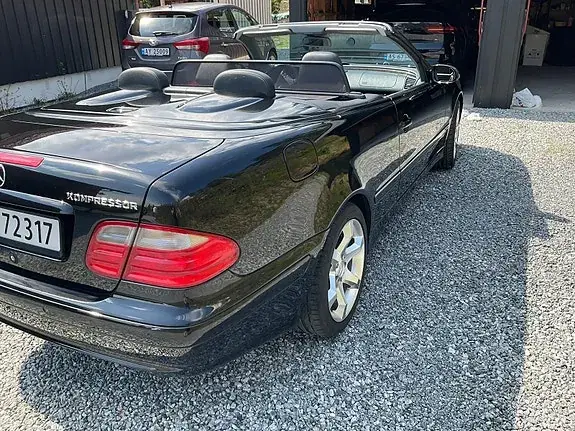 Mercedes-Benz Clk-Class 2000 photo 3