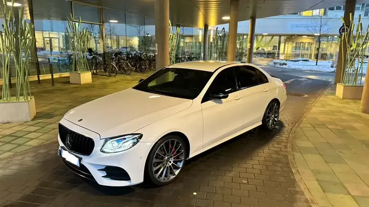 Mercedes-Benz E-Class 2018 photo 3