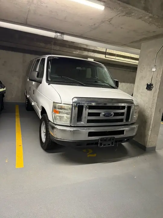Ford E-350