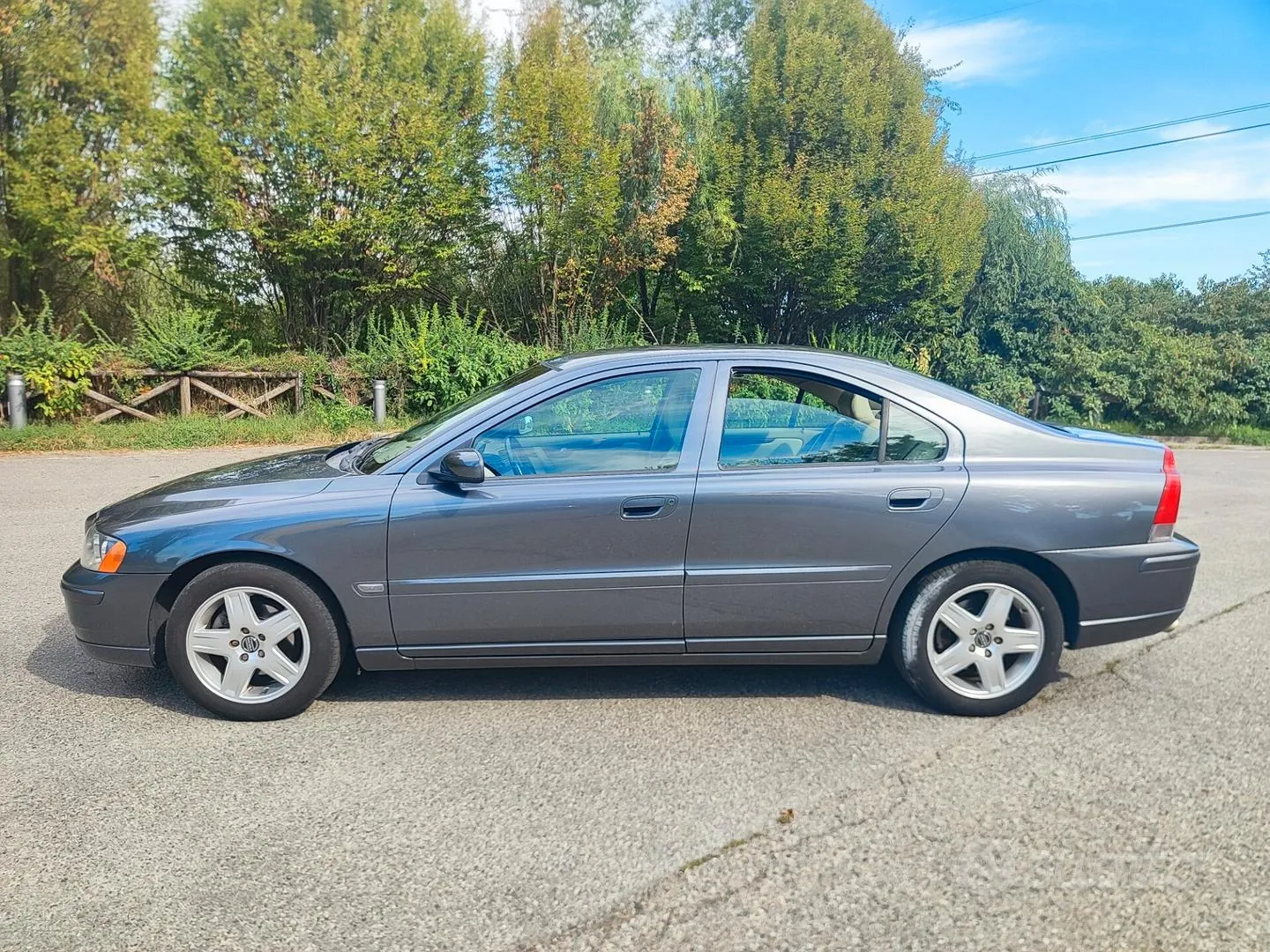 Volvo S60 2005 photo 2