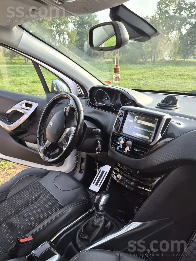 Peugeot 2008 2013 photo 5